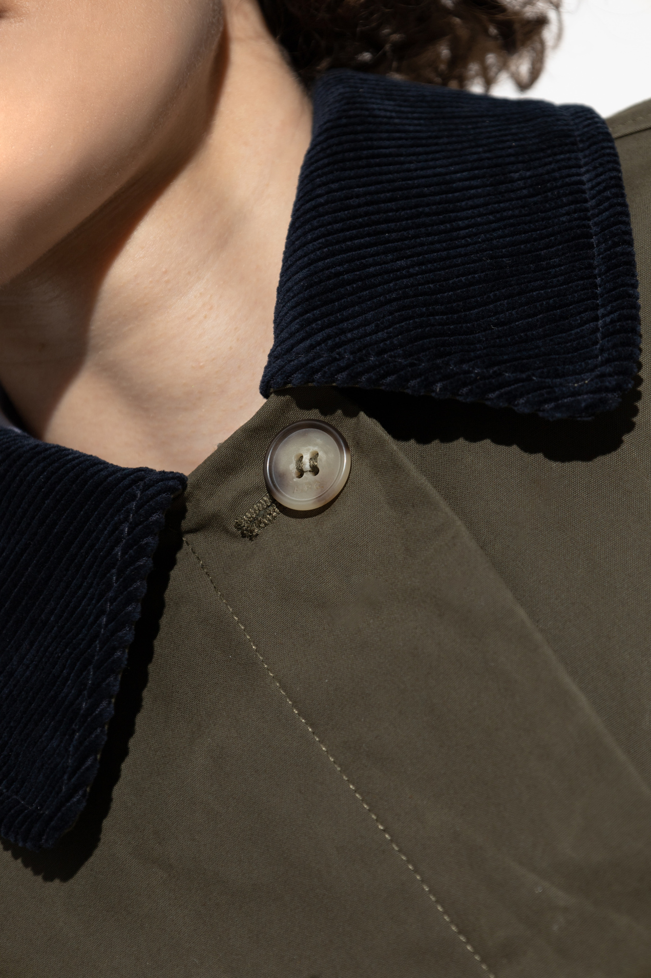 ブルゾン A.P.C. FW25 (COHIL F02990 JAC) Becca jacket Military khaki | A.P.C.
